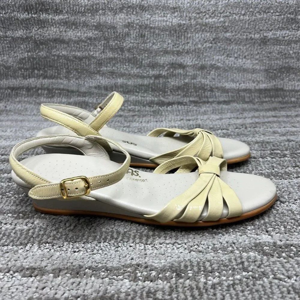 SAS Strippy Womens Size 9 N Quarter Strap Comfort Sandal Beige Patent Leather